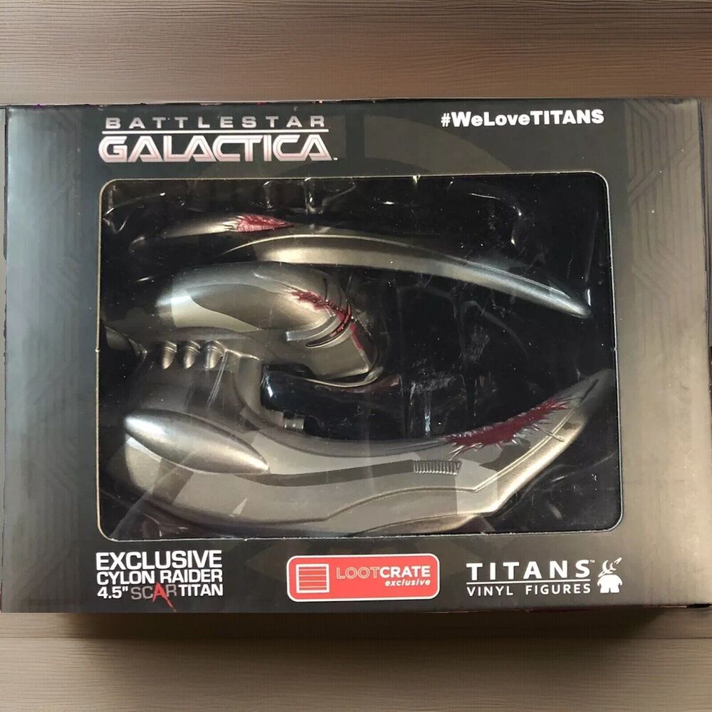 Battlestar Galactica Cylon Raider 4.5" SCAR Titan Vinyl Figure Loot Crate Toy